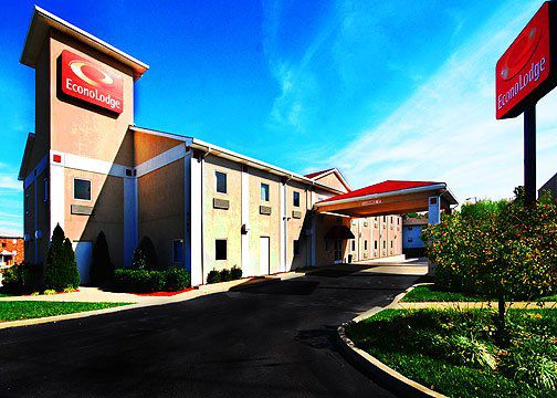 Lodge Econo Airport Louisville