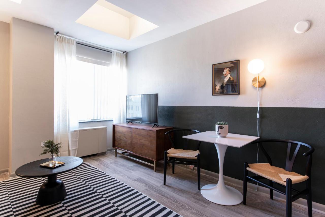 Aparthotel Abode Downtown - 4th St Live