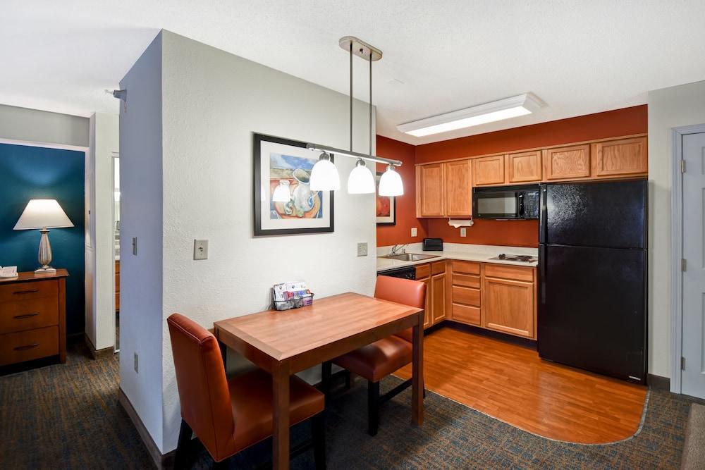 Airport Hotel