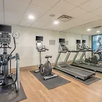 Holiday Inn Express Hotel & Suites Louisville East By Ihg