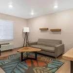Extended Stay America Select Suites - Louisville - Airport