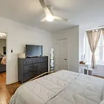 Downtown Louisville Condo- King Bed, Near Sites