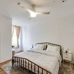 Downtown Louisville Condo- King Bed, Near Sites