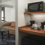 Fairfield Inn & Suites Louisville East