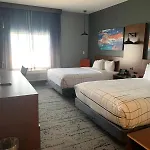 La Quinta Inn & Suites By Wyndham Louisville Ne - Old Henry Rd