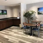 Dupont Suites - Louisville - St. Matthews