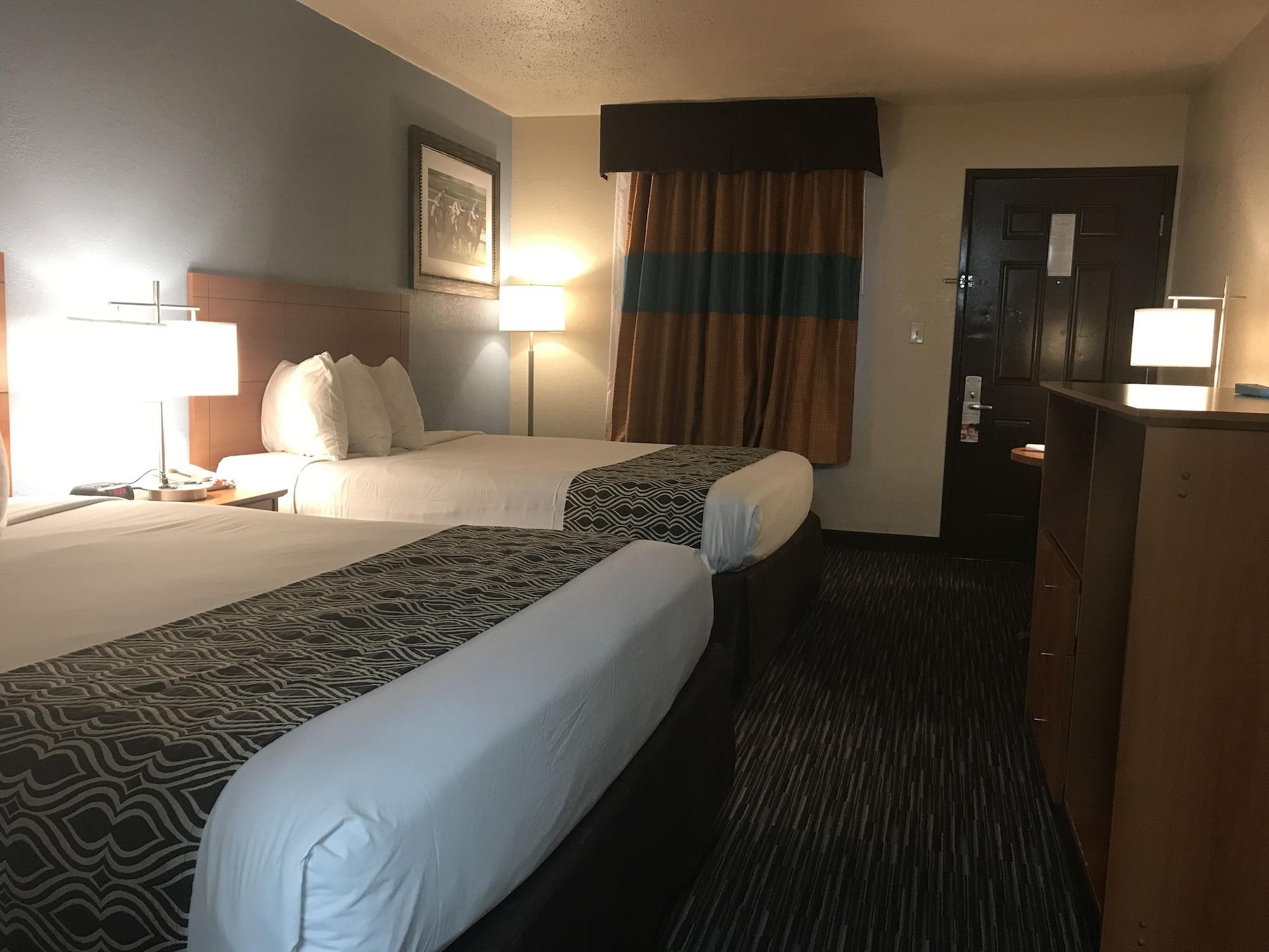 Hotel Ramada By Wyndham North 3*