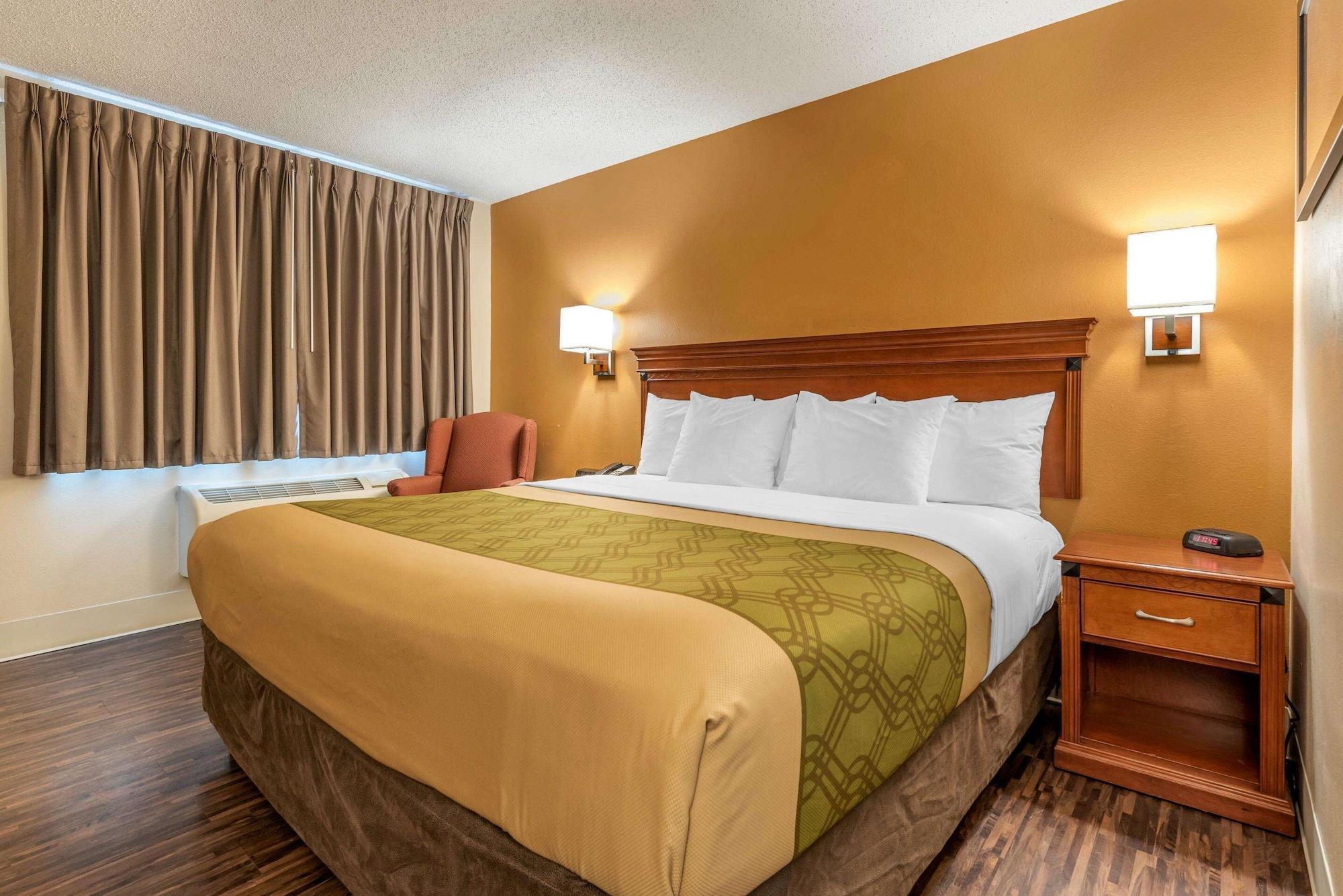 Econo Downtown Lodge