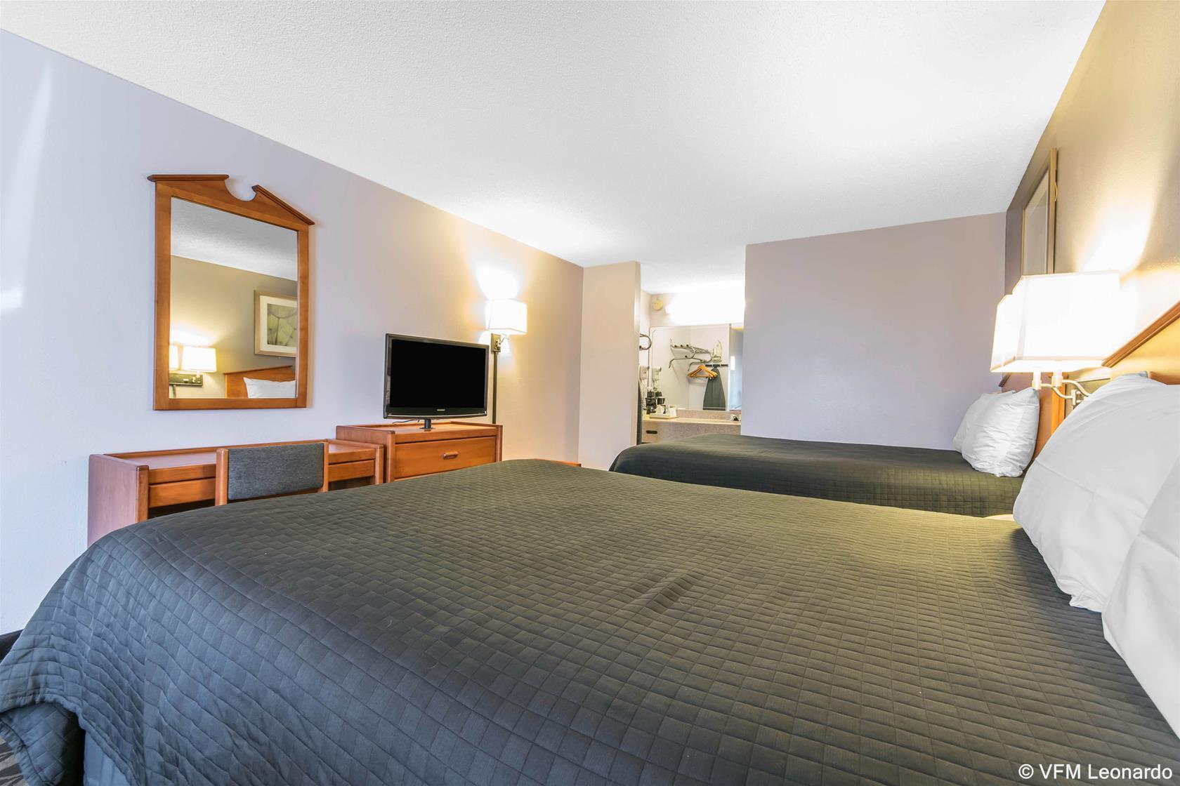 6 Ky Airport/expo Center Hotel