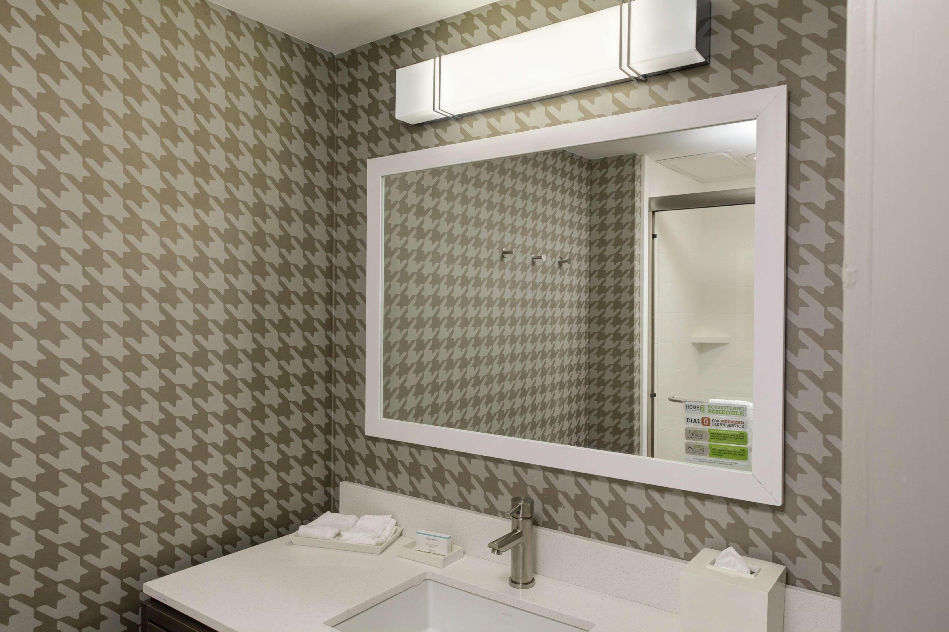 Home2 By Hilton Airport Expo Center Louisville