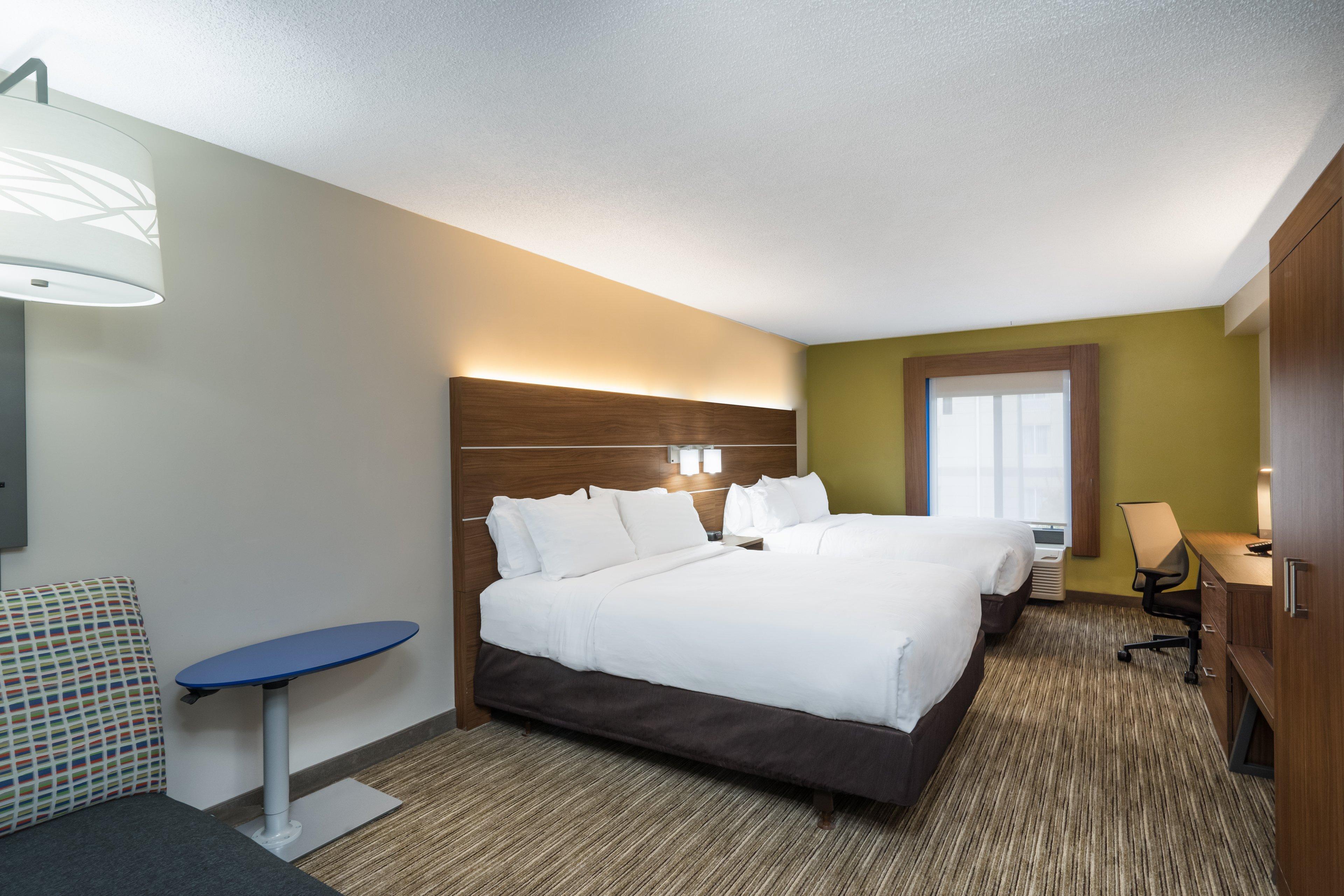 Holiday Express & East By Ihg Hotel