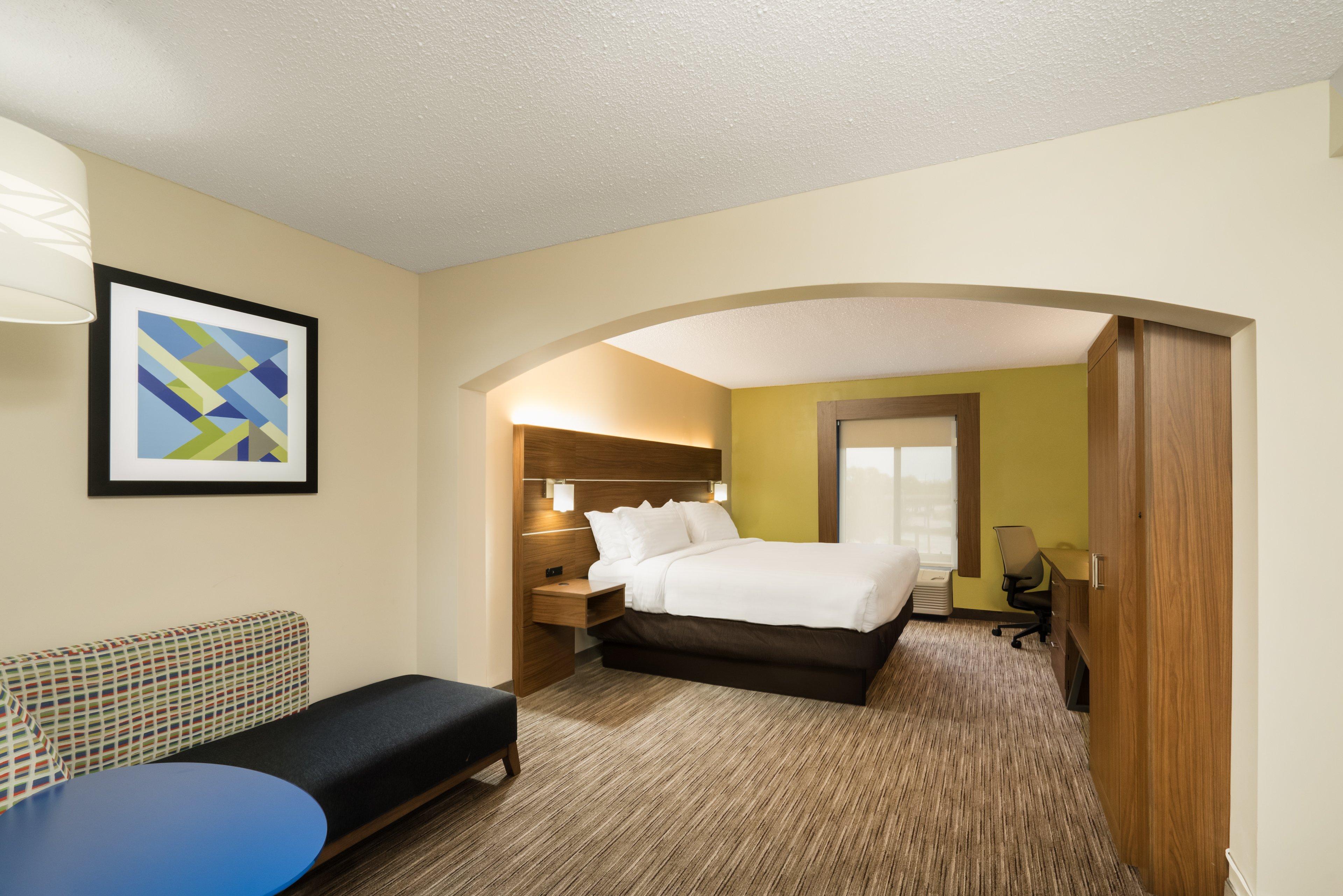 Holiday Express & East By Ihg 2* Louisville