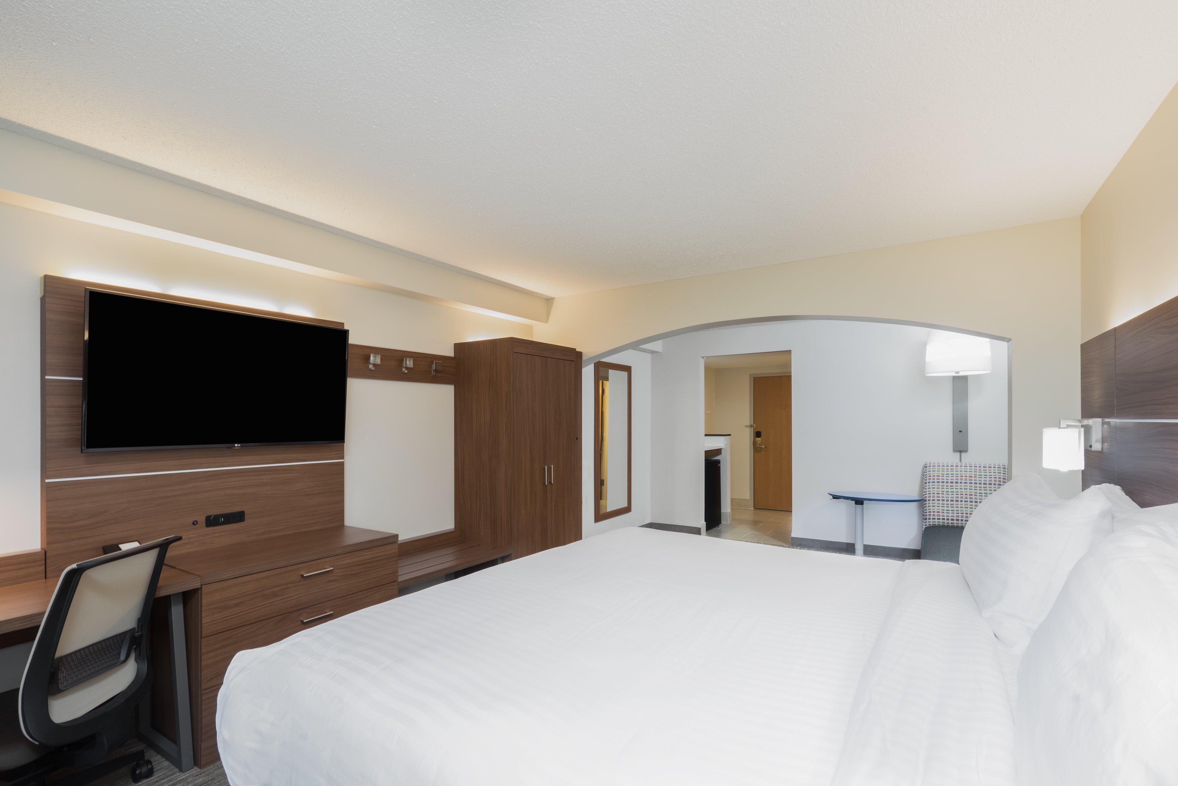 Holiday Express & East By Ihg Hotel Louisville