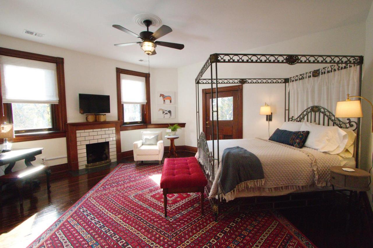 Bourbon Bed & Breakfast