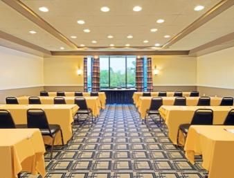 Hotel Ramada By Wyndham North