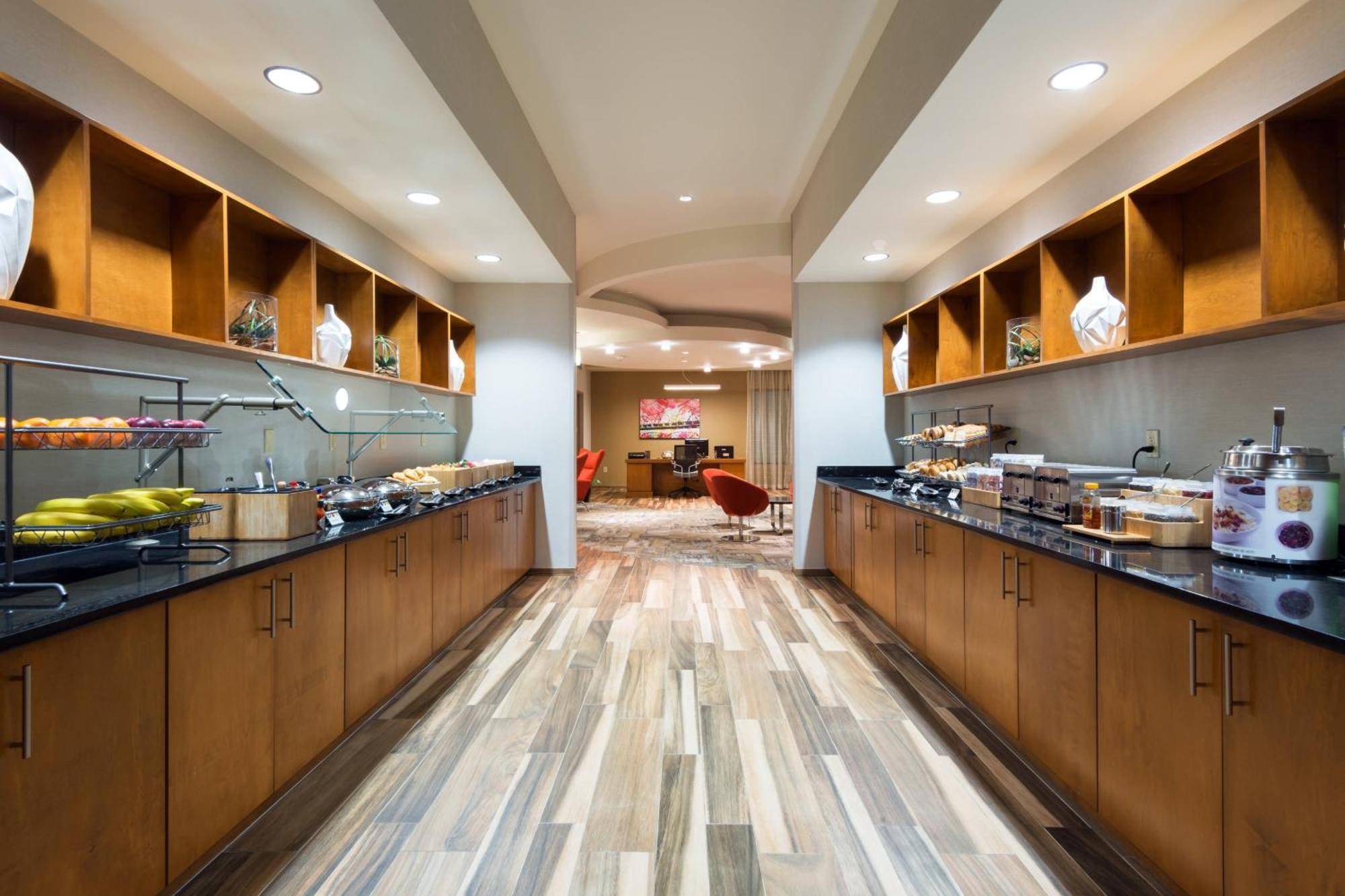 Springhill Downtown Hotel 3*