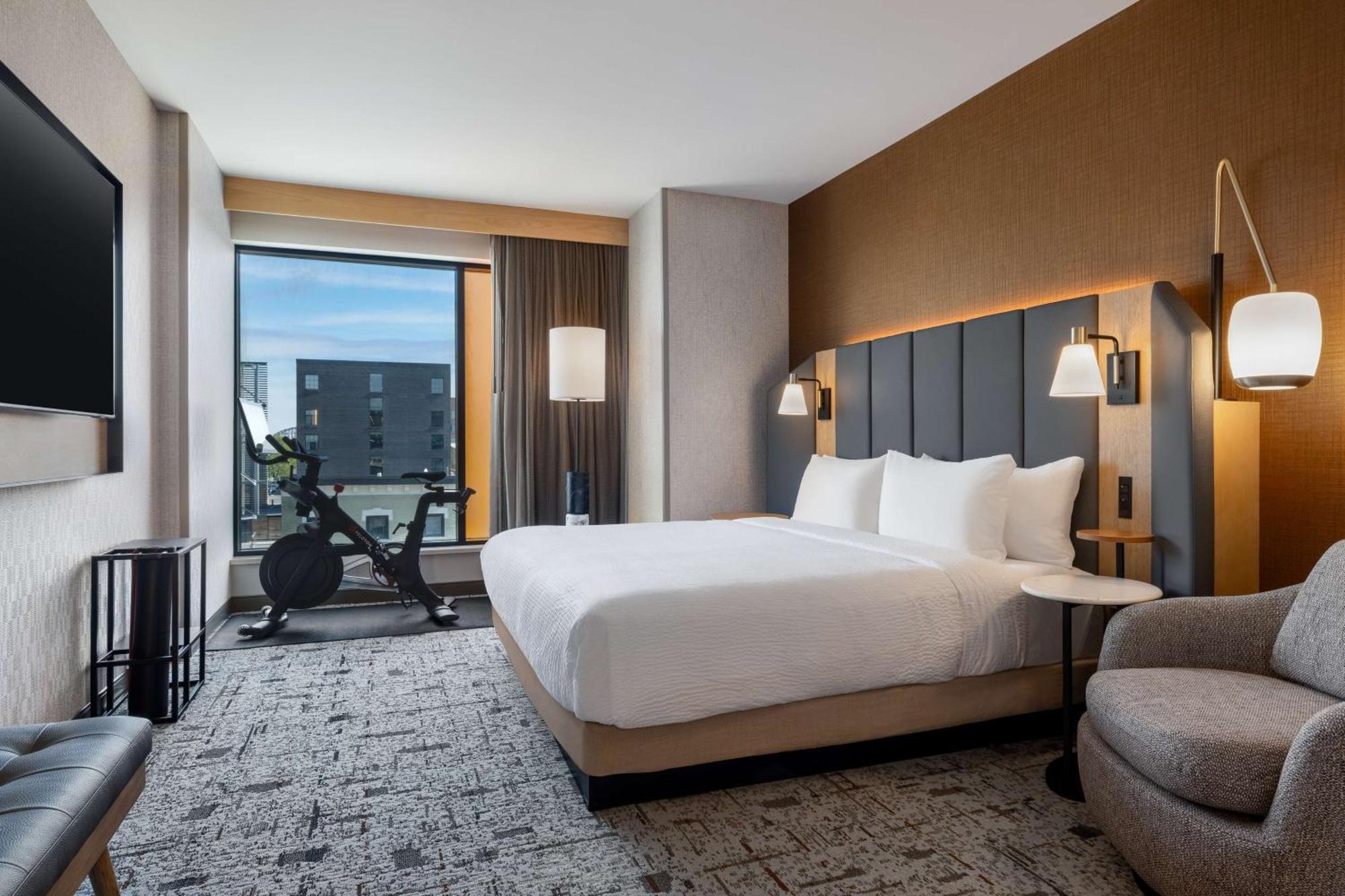 Hotel Tempo By Hilton Downtown Nulu