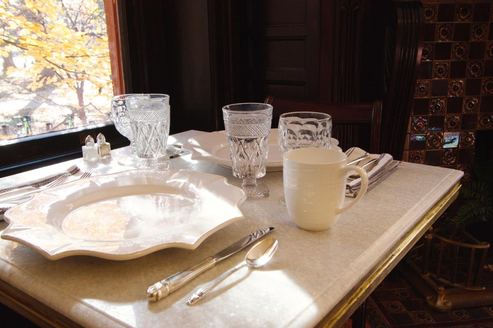 Bed & Breakfast Bourbon *