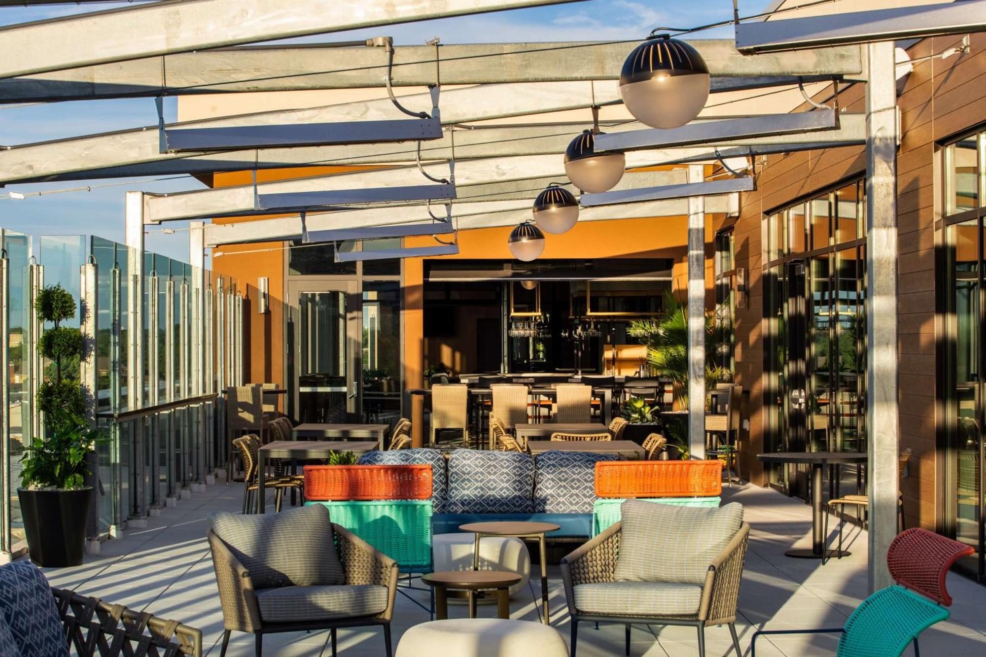 Hotel Tempo By Hilton Downtown Nulu Louisville