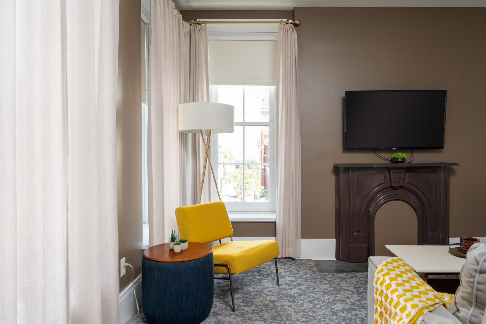 Inn Hancock House 3*