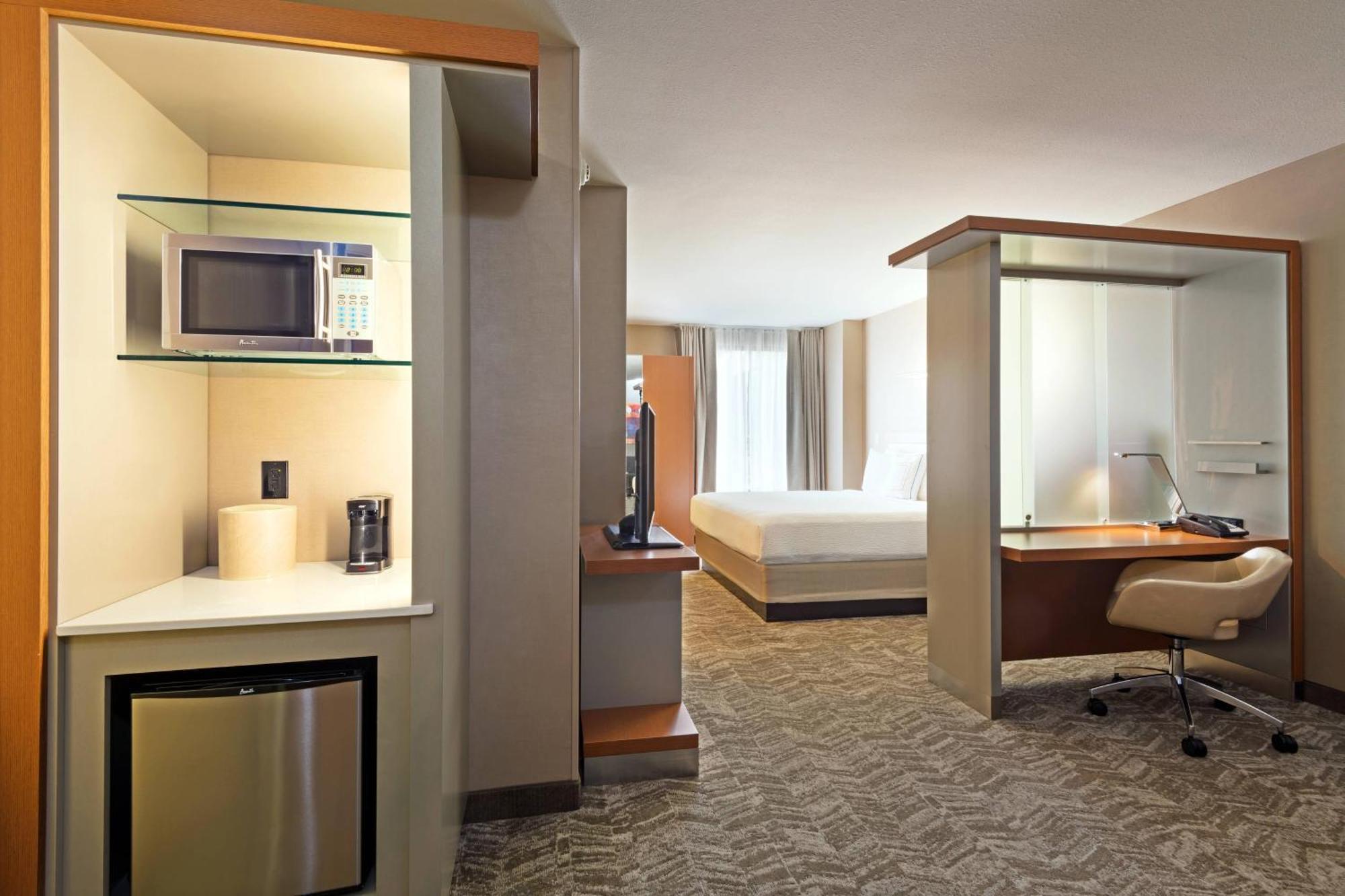 Springhill Downtown 3*