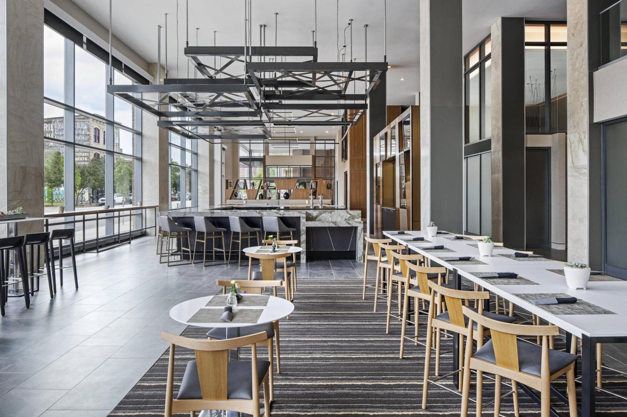 Hotel Ac By Marriott Downtown 4*