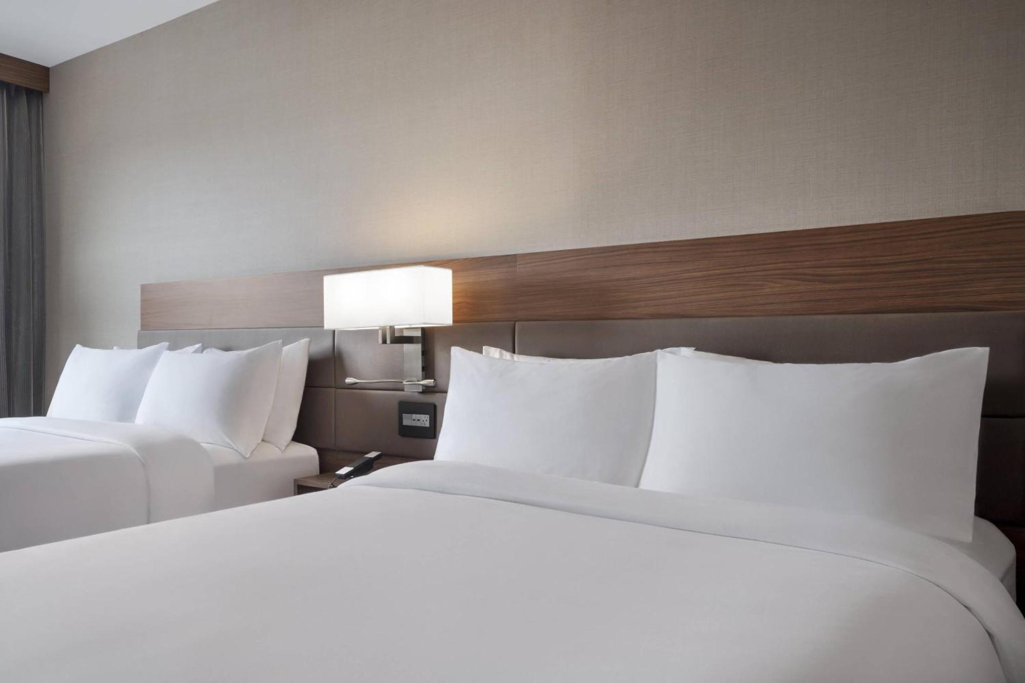 Ac By Marriott Downtown 4*