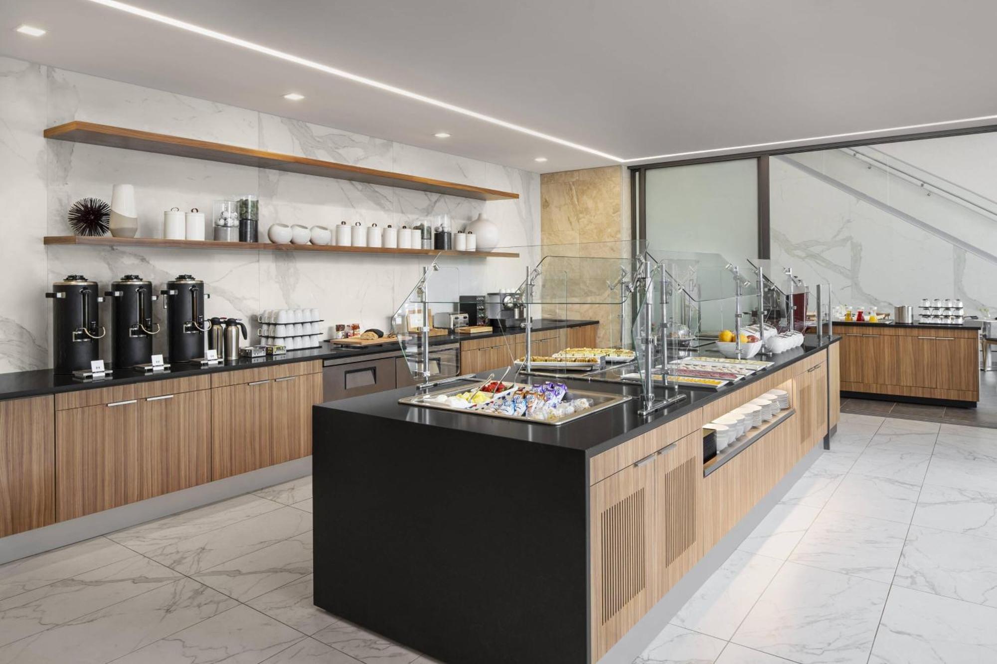 Ac By Marriott Downtown Hotel 4*