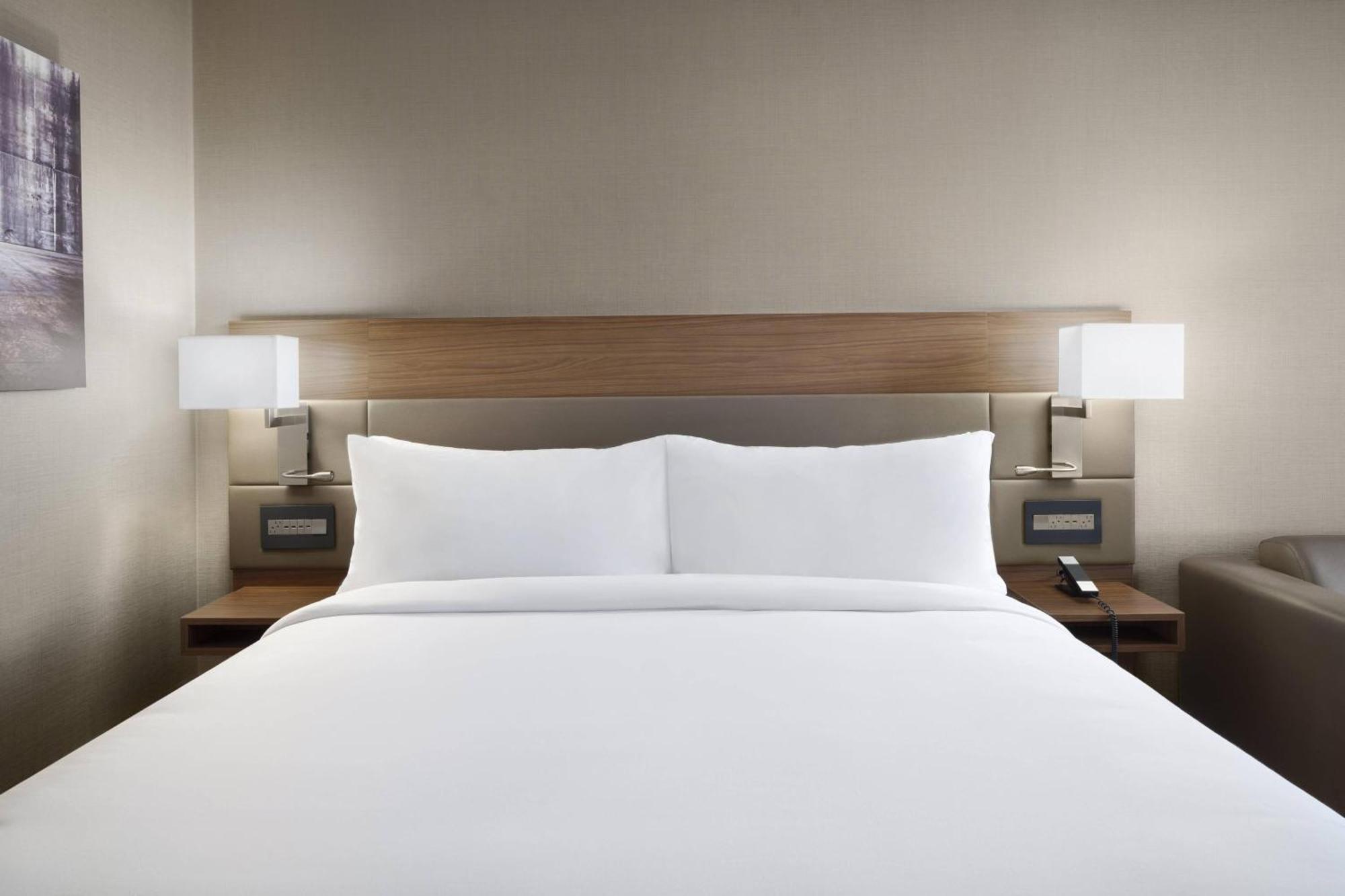 Ac By Marriott Downtown
