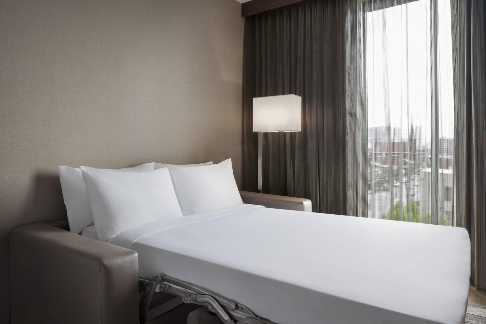 Ac By Marriott Downtown