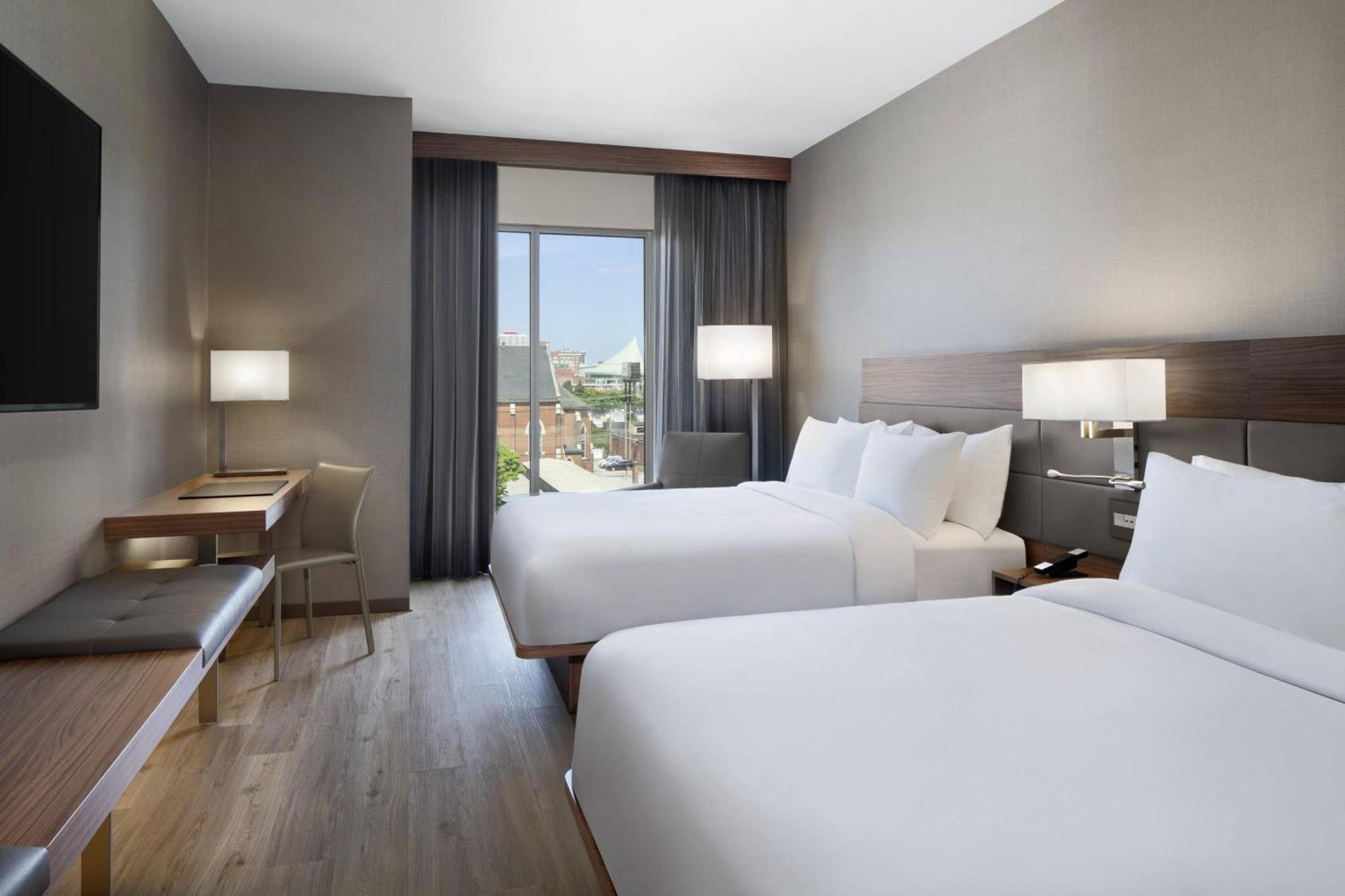 Hotel Ac By Marriott Downtown 4*