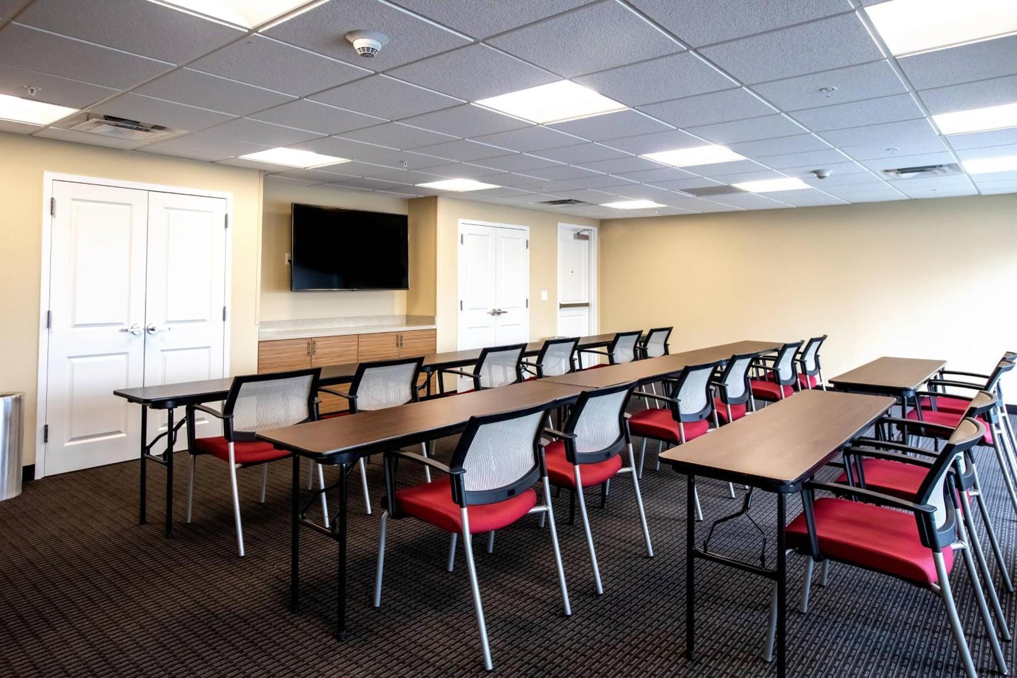 Towneplace By Marriott Airport Louisville