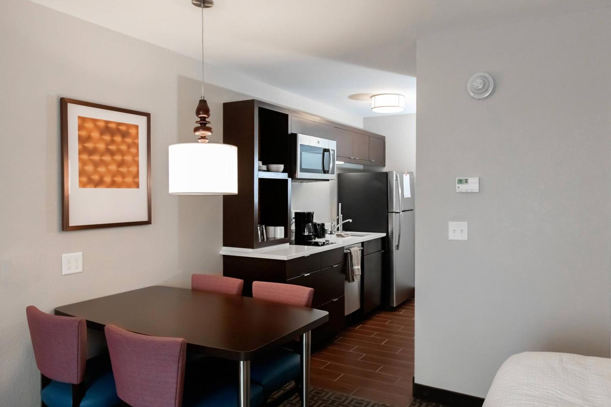 Towneplace By Marriott Airport Hotel 3*
