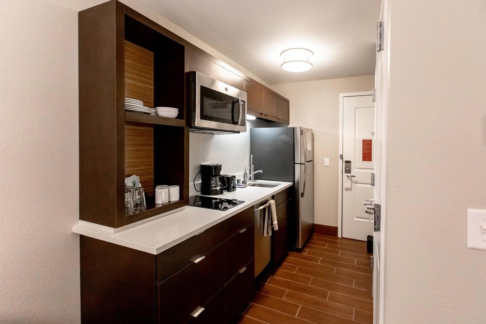 Towneplace By Marriott Airport 3*