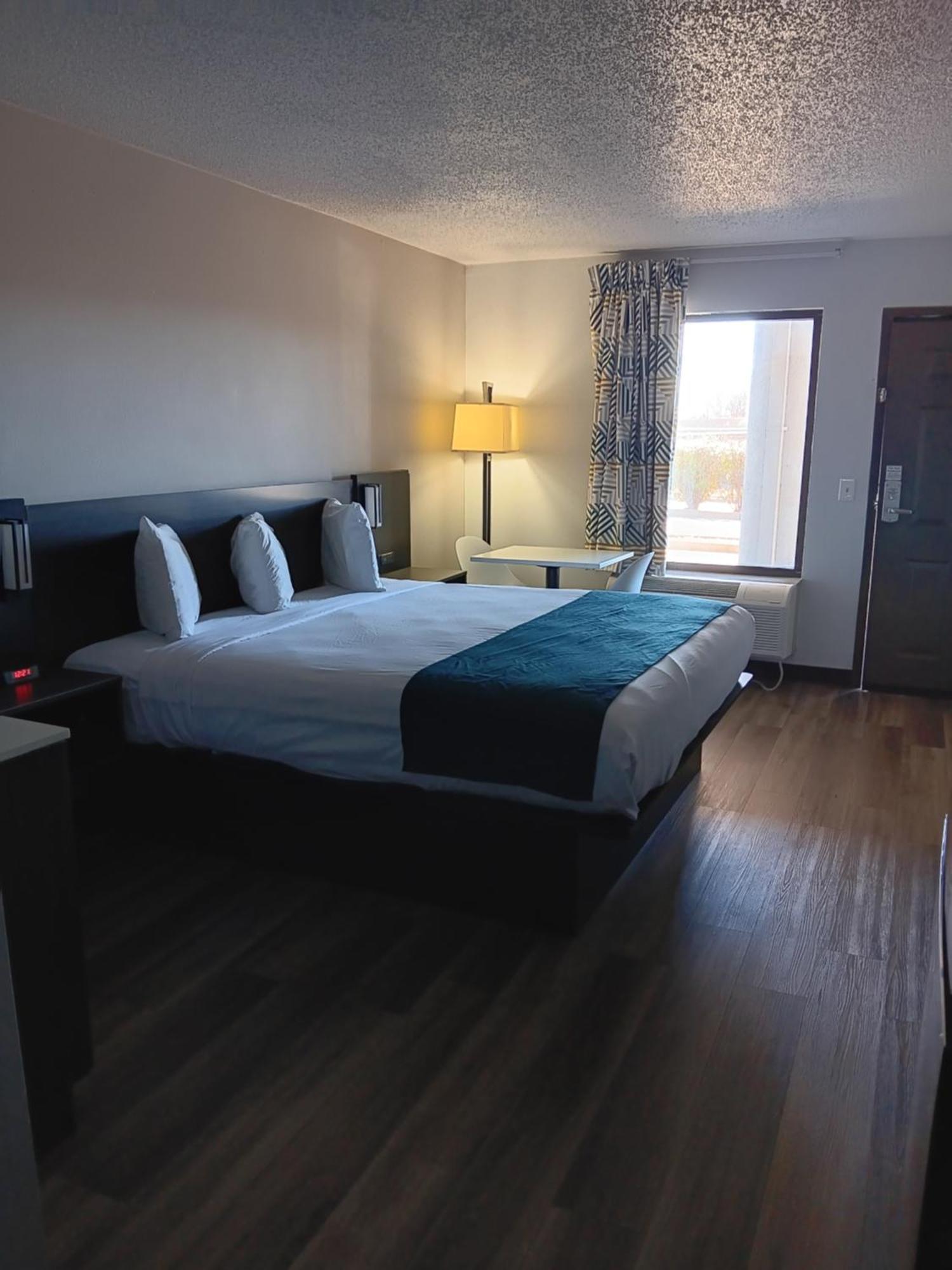 6 Ky Airport/expo Center Hotel Louisville
