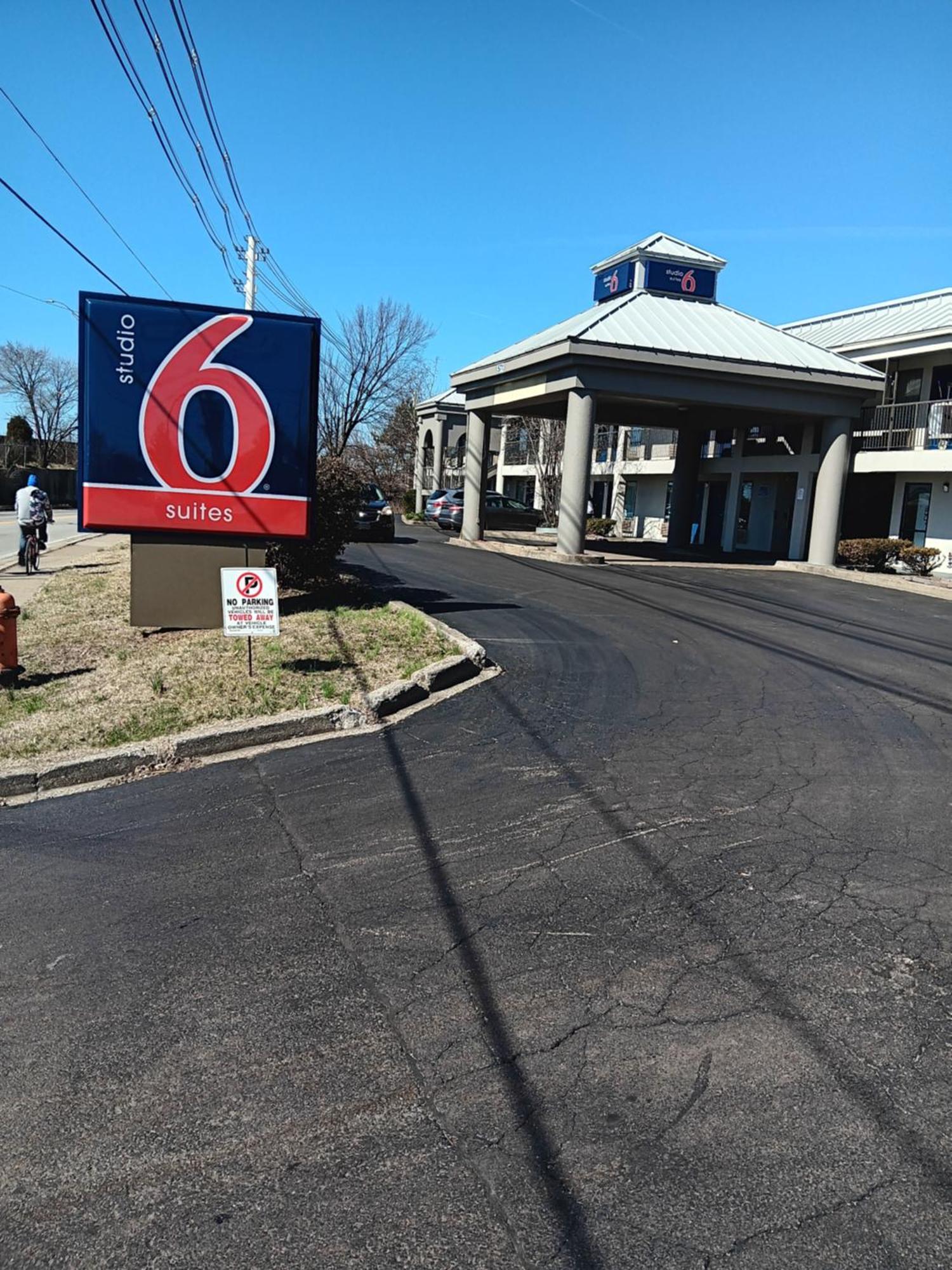 Hotel 6 Ky Airport/expo Center Louisville