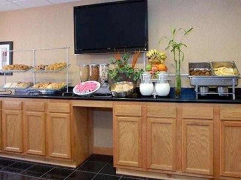 Hotel Fairfield By Marriott & Airport Louisville