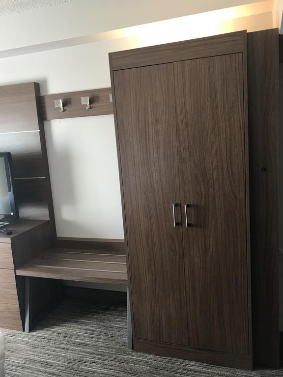 Holiday Express & East By Ihg Hotel
