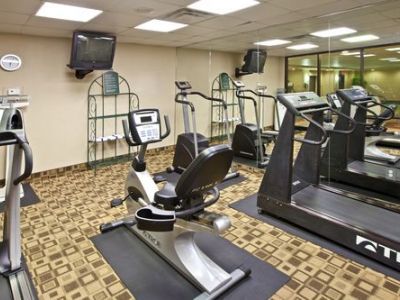 Holiday Express & East By Ihg Hotel 2*