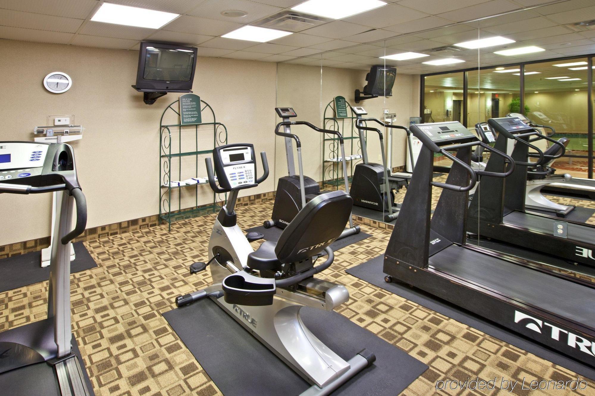 Holiday Express & East By Ihg 2* Louisville