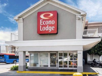 Econo Downtown Lodge *