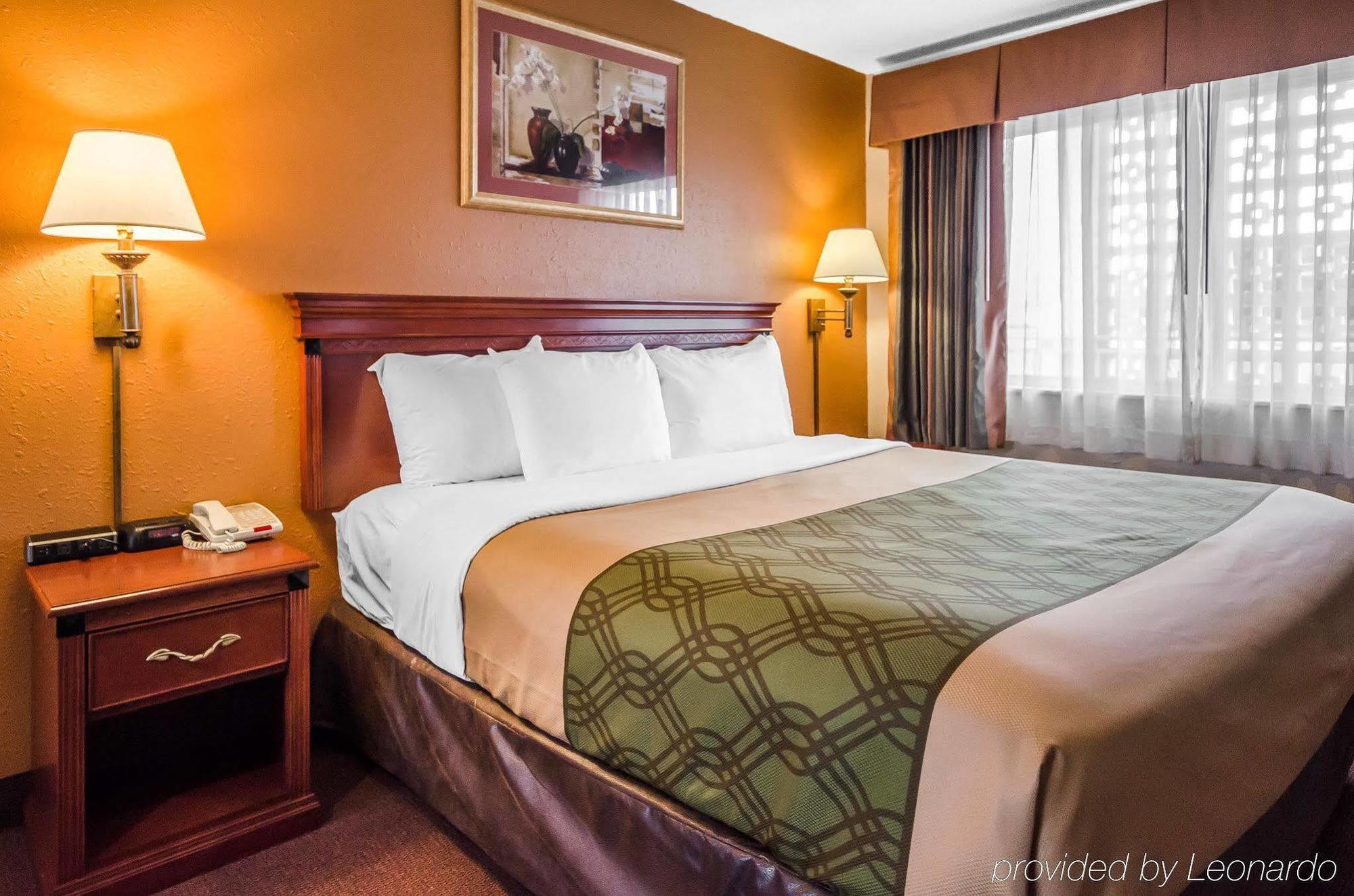 Lodge Econo Downtown *