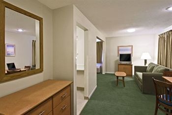Dupont - - St. Matthews Hotel