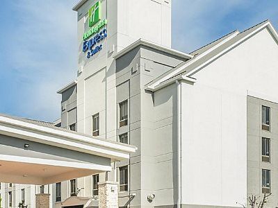 Holiday Express & East By Ihg Hotel