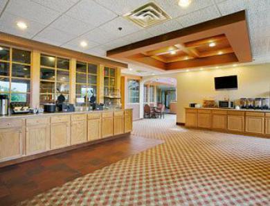 Ramada By Wyndham North Hotel