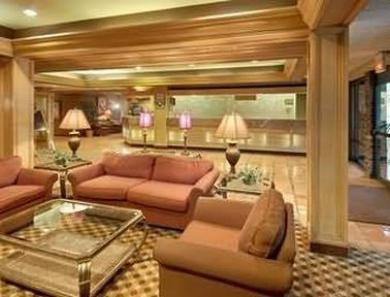 Hotel Ramada By Wyndham North